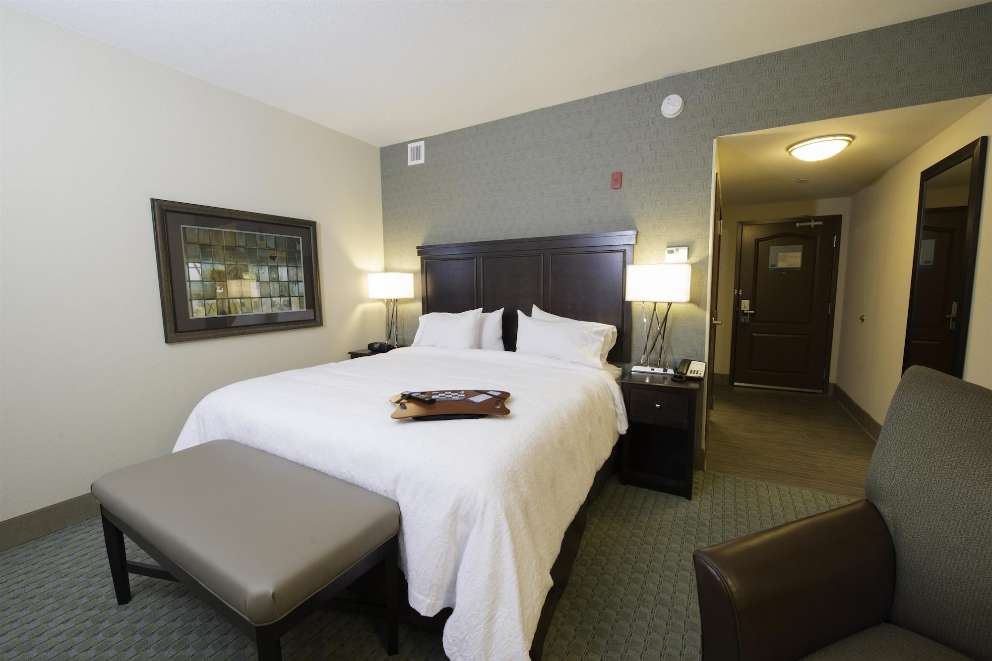 Hampton Inn & Suites Bismarck Northwest Zewnętrze zdjęcie