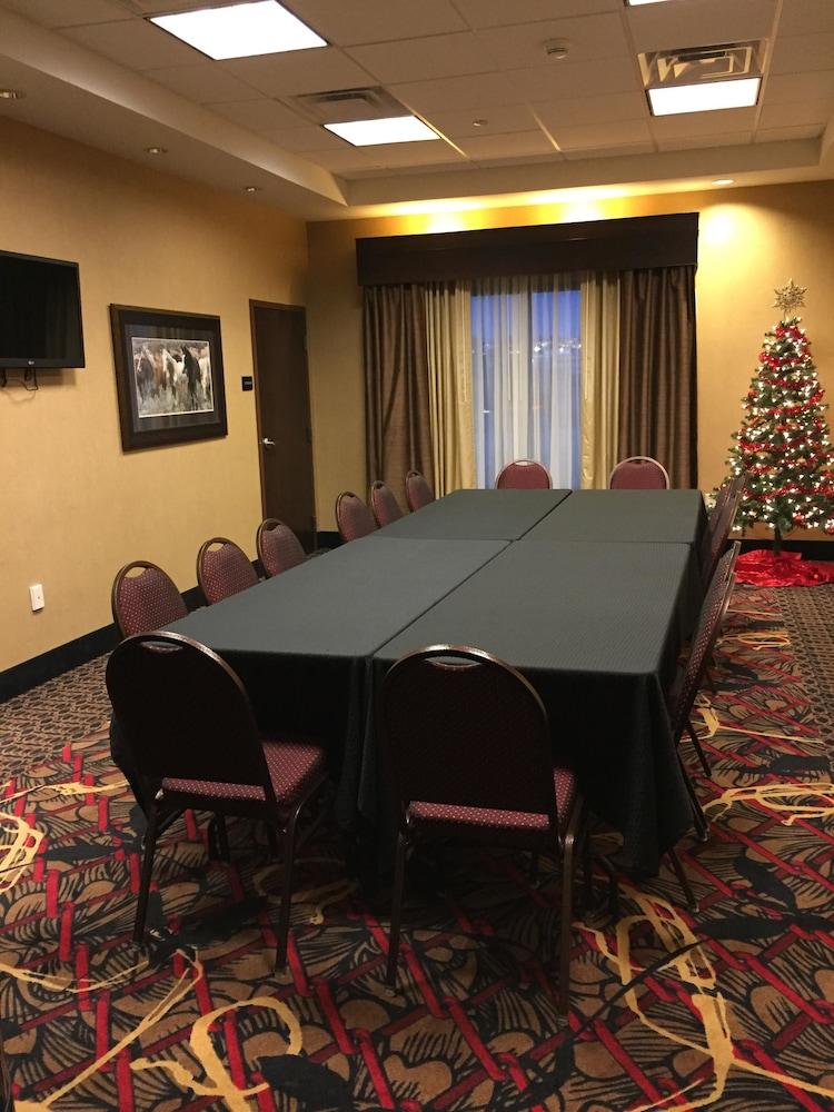 Hampton Inn & Suites Bismarck Northwest Zewnętrze zdjęcie