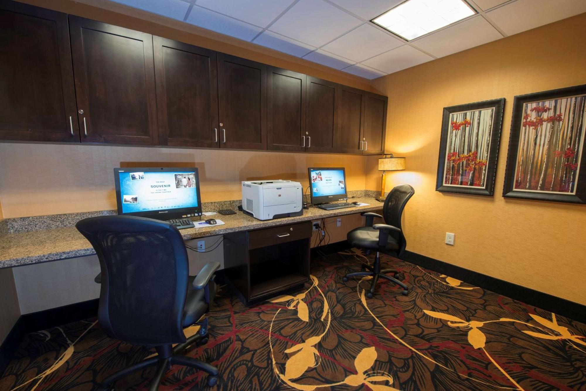 Hampton Inn & Suites Bismarck Northwest Zewnętrze zdjęcie