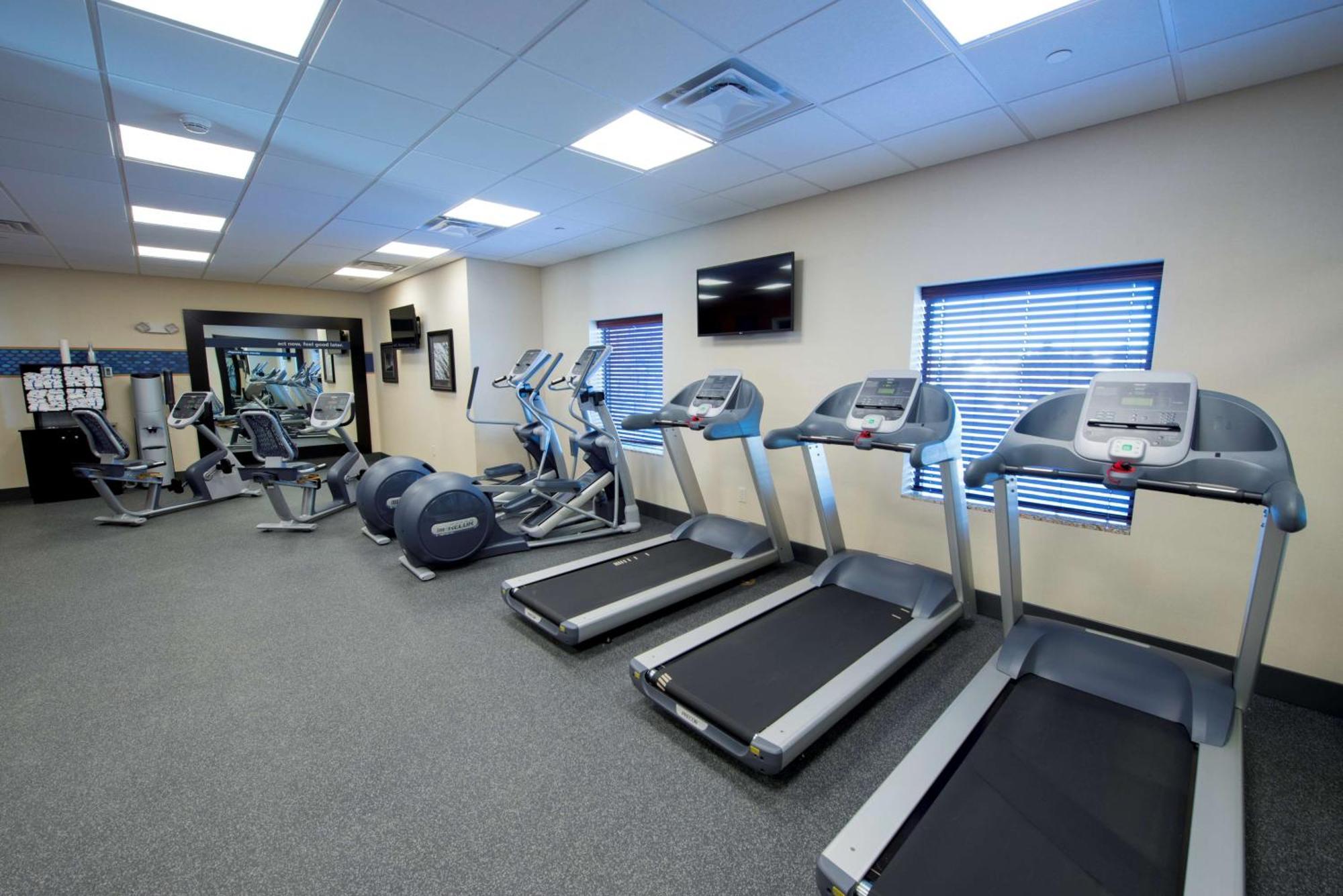 Hampton Inn & Suites Bismarck Northwest Zewnętrze zdjęcie