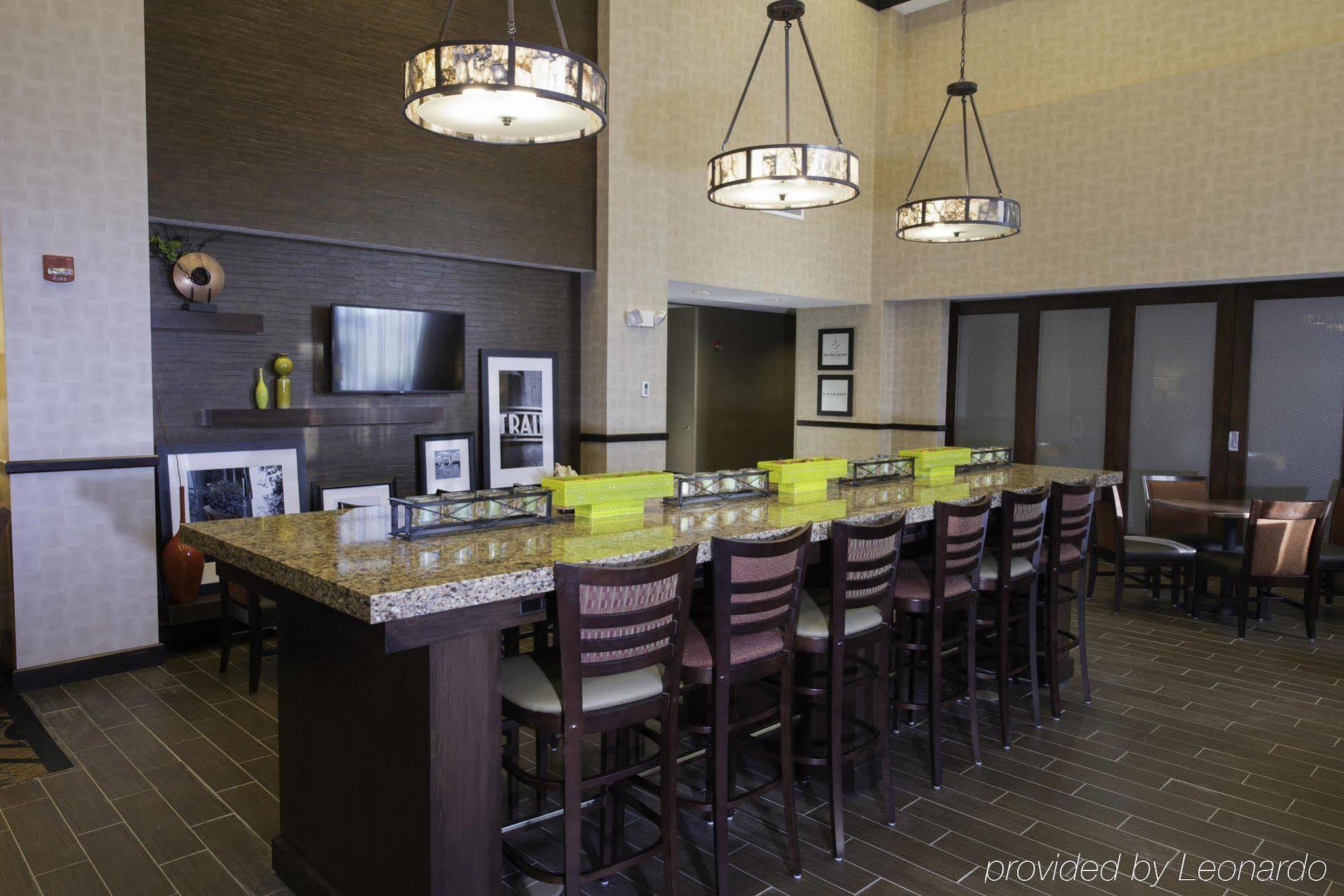 Hampton Inn & Suites Bismarck Northwest Zewnętrze zdjęcie