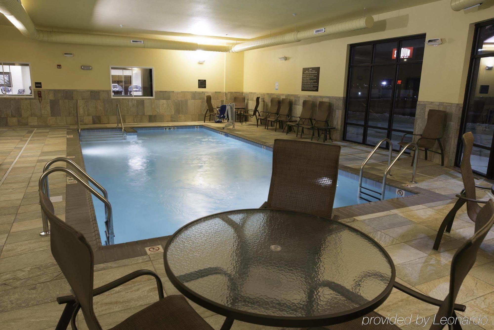 Hampton Inn & Suites Bismarck Northwest Zewnętrze zdjęcie