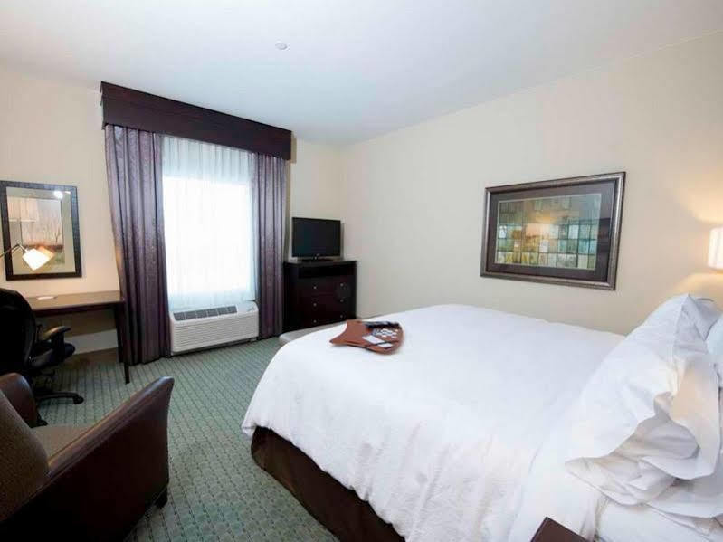 Hampton Inn & Suites Bismarck Northwest Zewnętrze zdjęcie